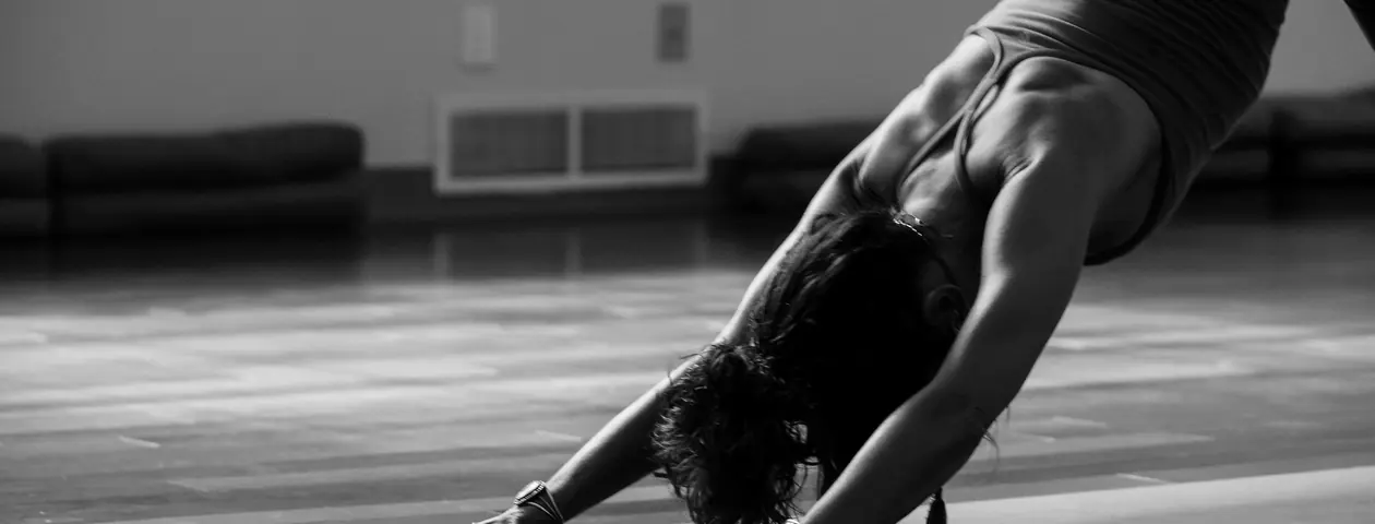 yoga for beginners — complete starting guide